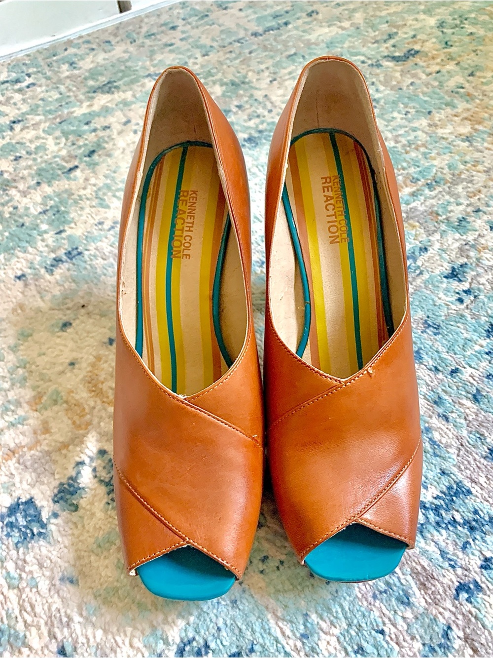 Kenneth Cole Reaction Champion Chip Brown Teal Peep Toe Block Heel Platform Pump